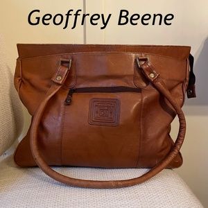 Geoffrey Beene brown leather Laptop/Messenger bag